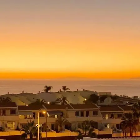 Apartment Romantic Ocean View In Island Village *